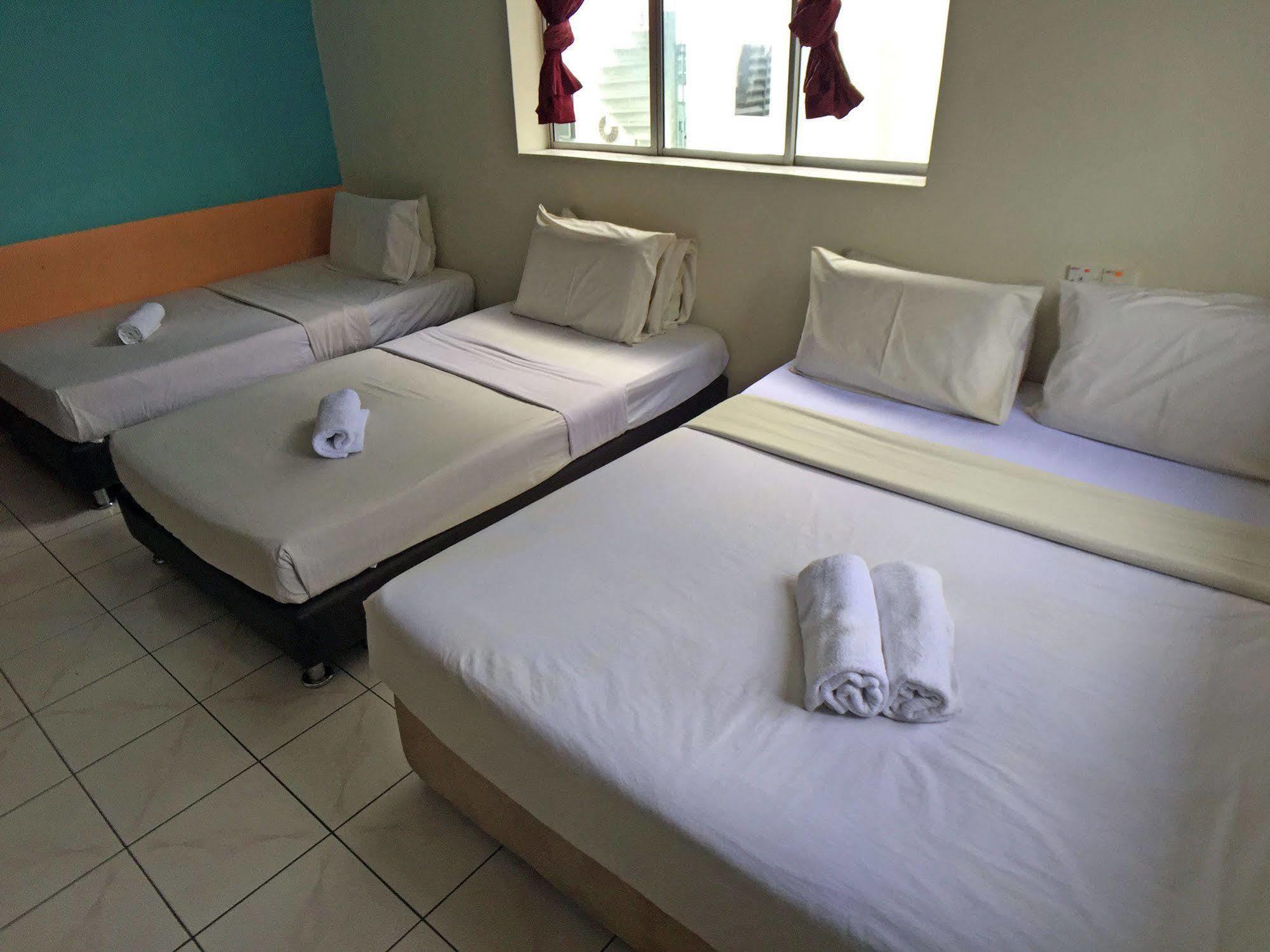 Abell Residence Kuching Ngoại thất bức ảnh