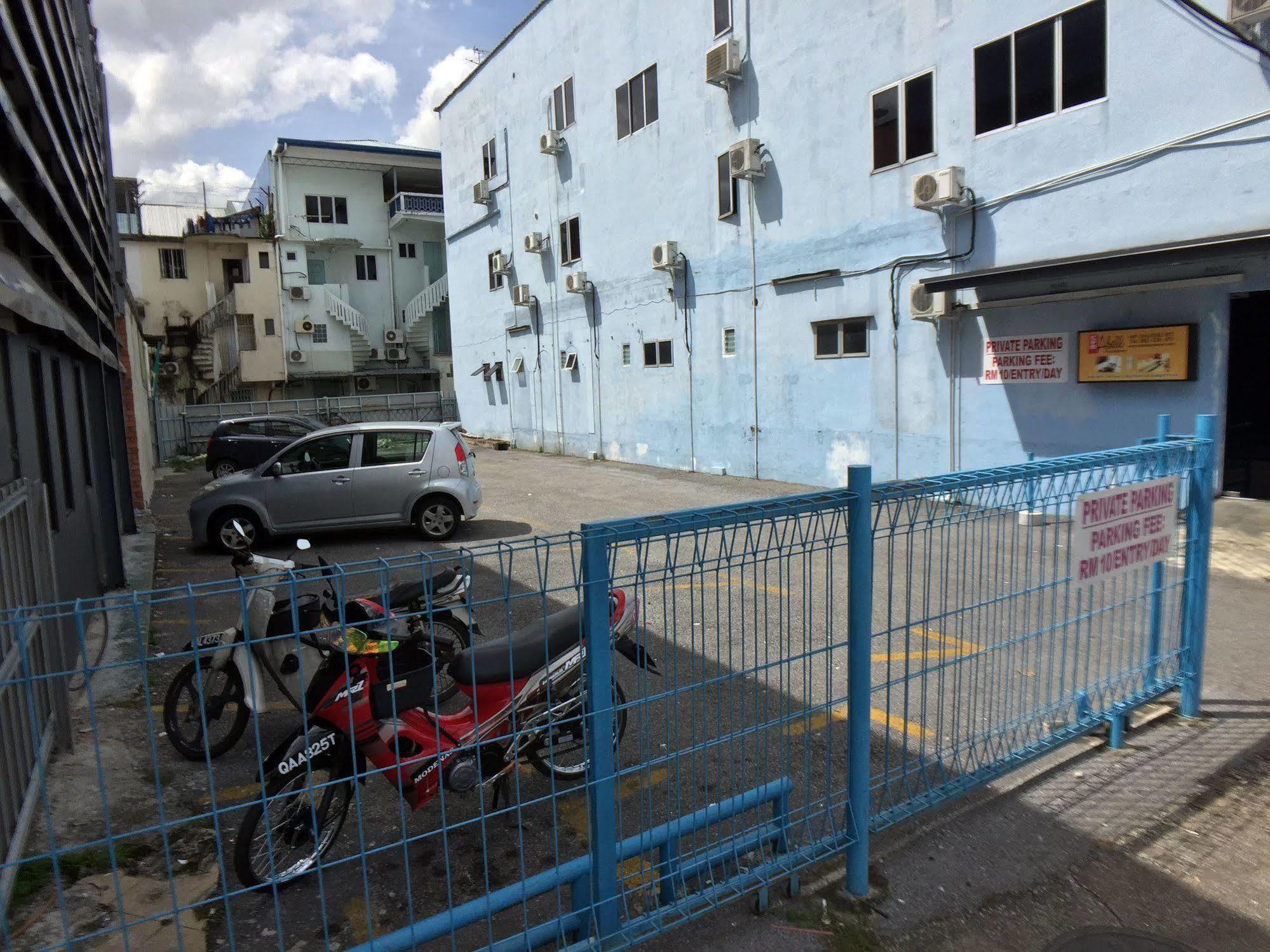 Abell Residence Kuching Ngoại thất bức ảnh