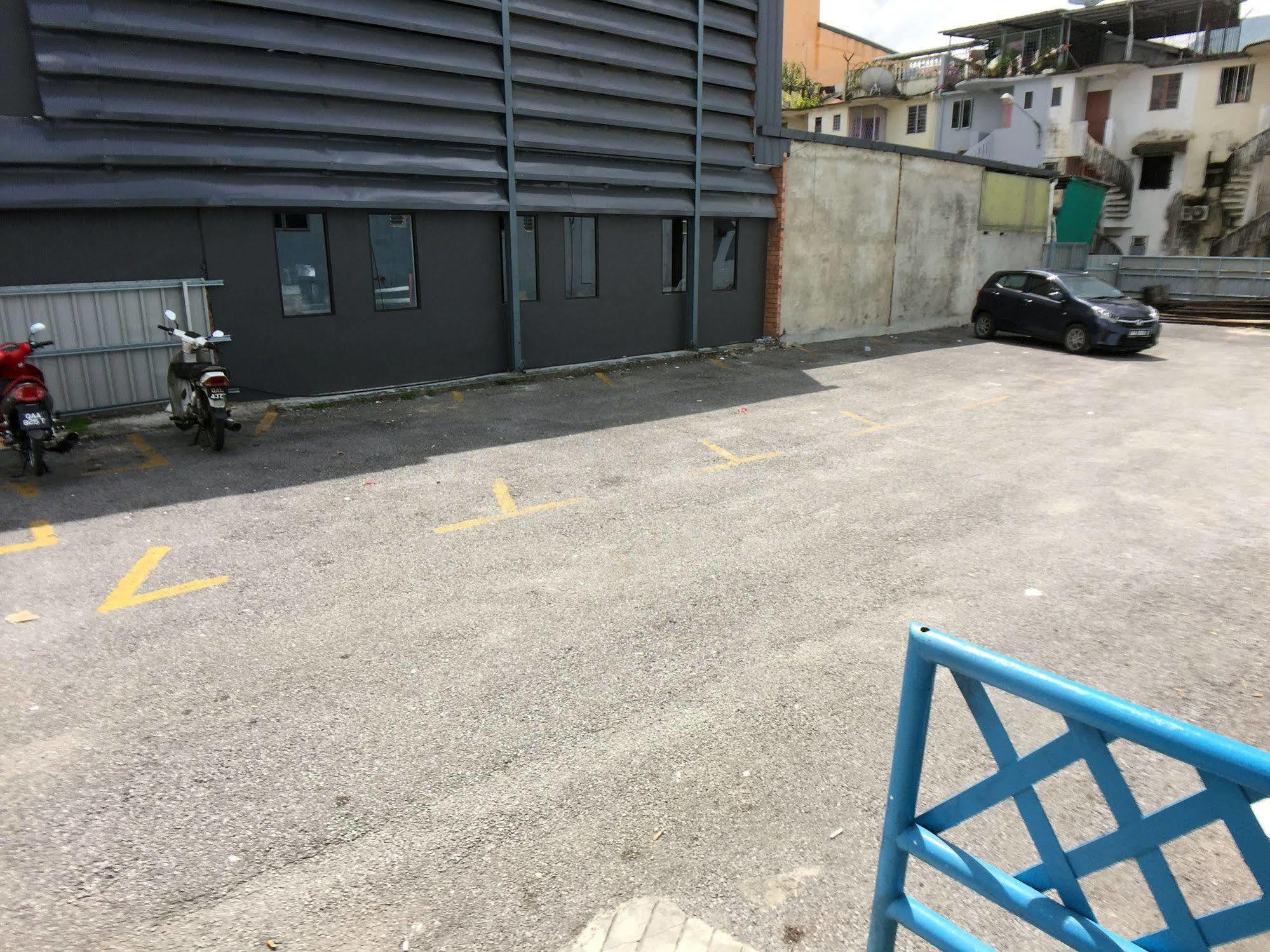 Abell Residence Kuching Ngoại thất bức ảnh